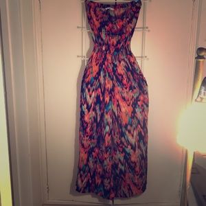 Chic sleeveless jumpsuit (pants)